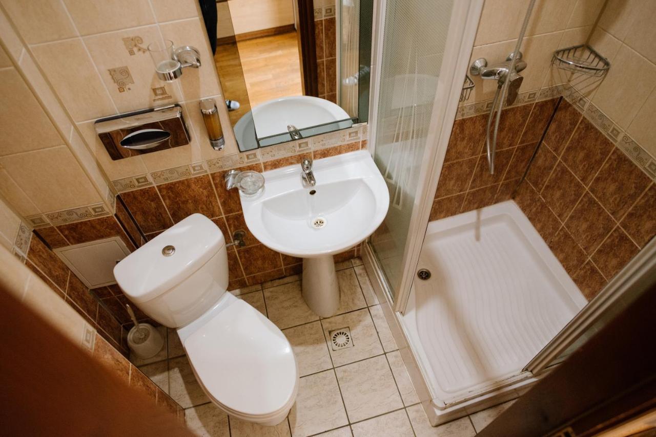 Villa Viktoriya Hotel Трускавец Екстериор снимка