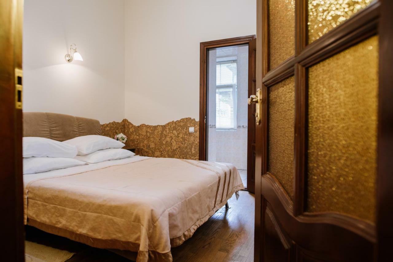 Villa Viktoriya Hotel Трускавец Екстериор снимка
