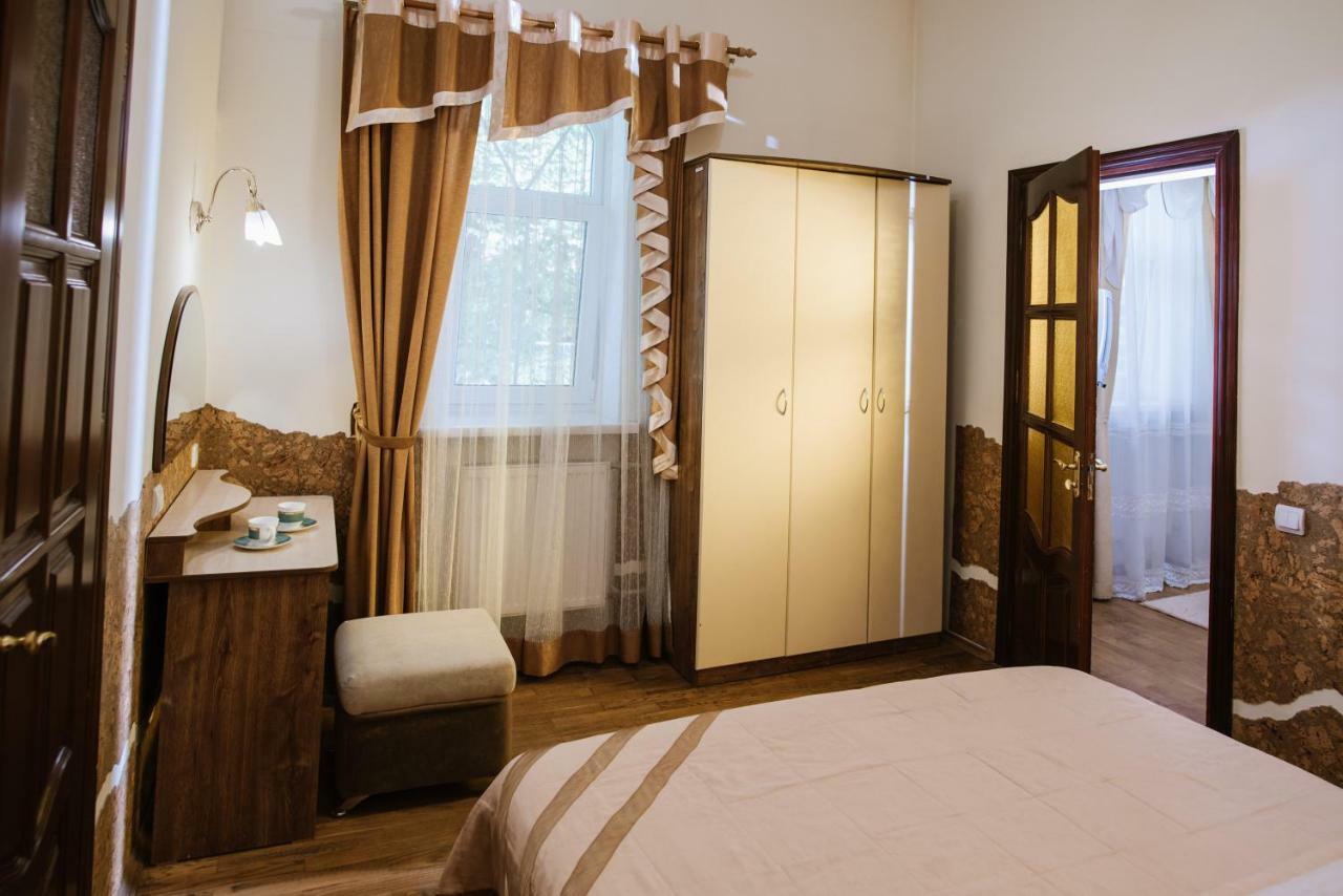 Villa Viktoriya Hotel Трускавец Екстериор снимка